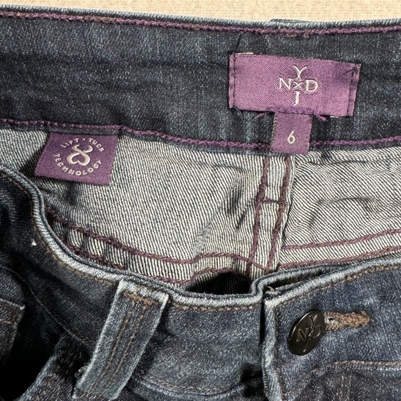 NYDJ Straight Leg Jeans Womens Size 6 Dark Blue Mid Rise - Picture 5 of 14